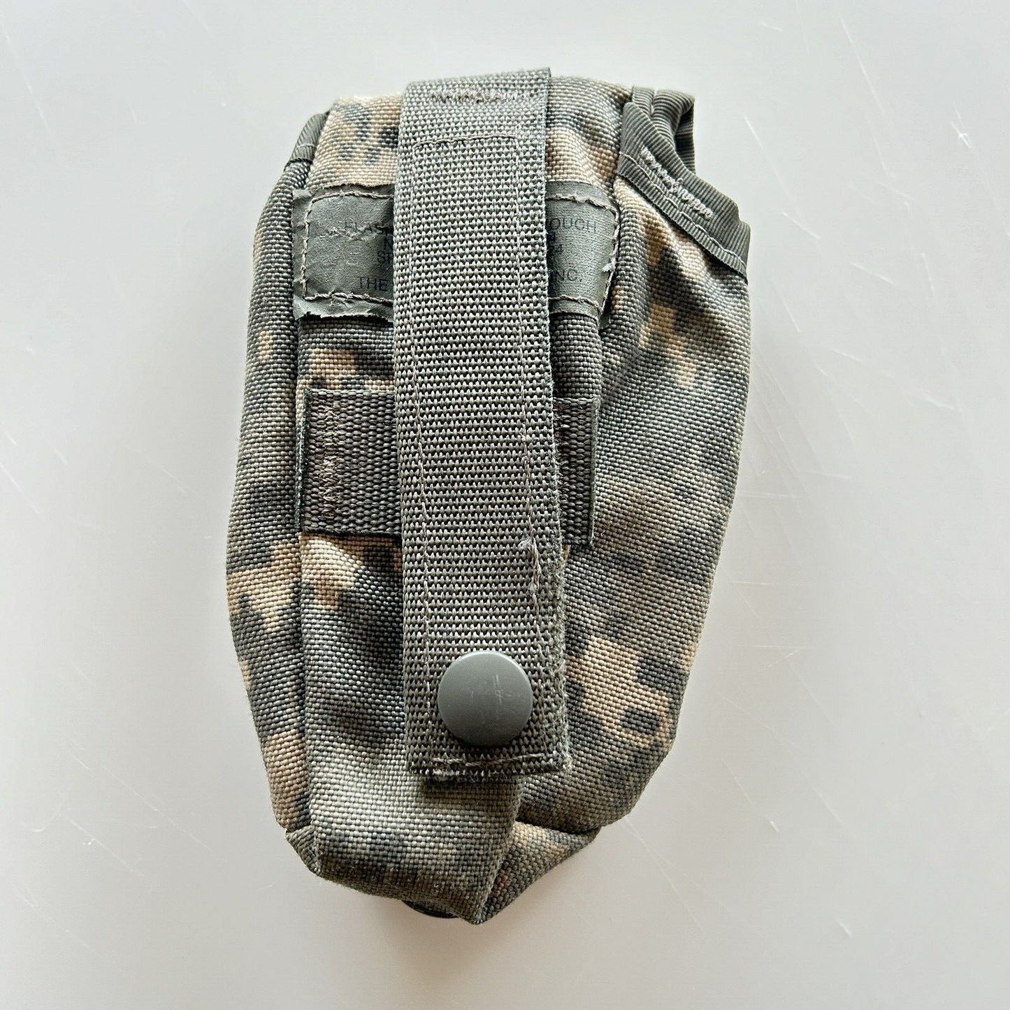 USGI ARMY Flash Band Grenade Pouch MOLLE II, ACU (1)