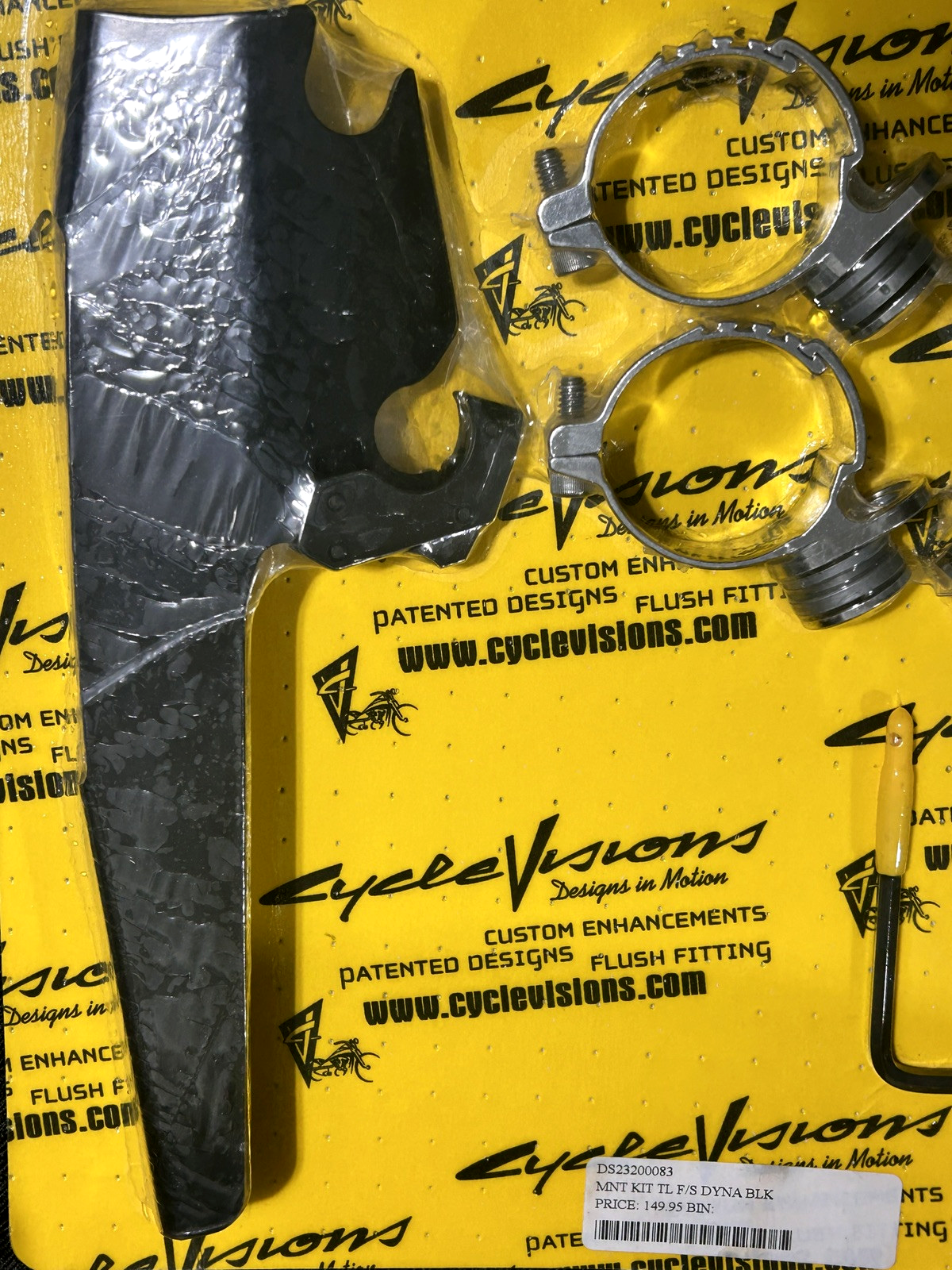 New Cycle Visions Trigger-Lock Mount Kit for Fats/Slims/Batwing Fairings MEB8976