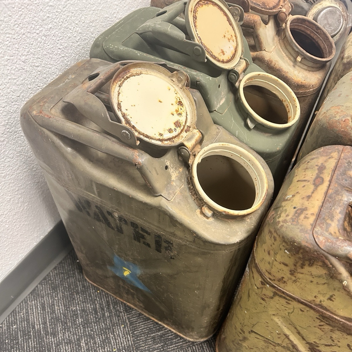 US Marine Corps Jerry Cans, Early 1980s, 5 GAL